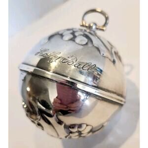 Reed & Barton 1976 Collectible Holly Ball Christmas Ornament Silver Plate